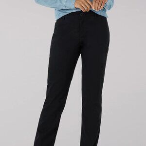 Lee Women's Wrinkle Free Relaxed Fit Straight Leg Pant - black